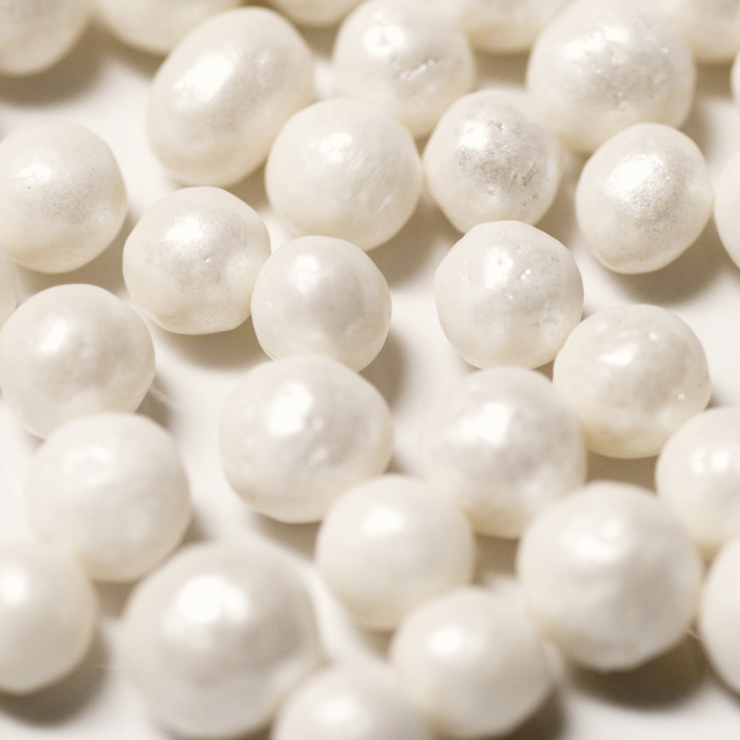 5 Essential Benefits Freshwater Pearl Powder Gives Your Skin